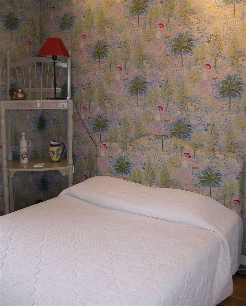 Relais Du Bois Saint Georges - Hotel De Charme Saintes Eksteriør billede