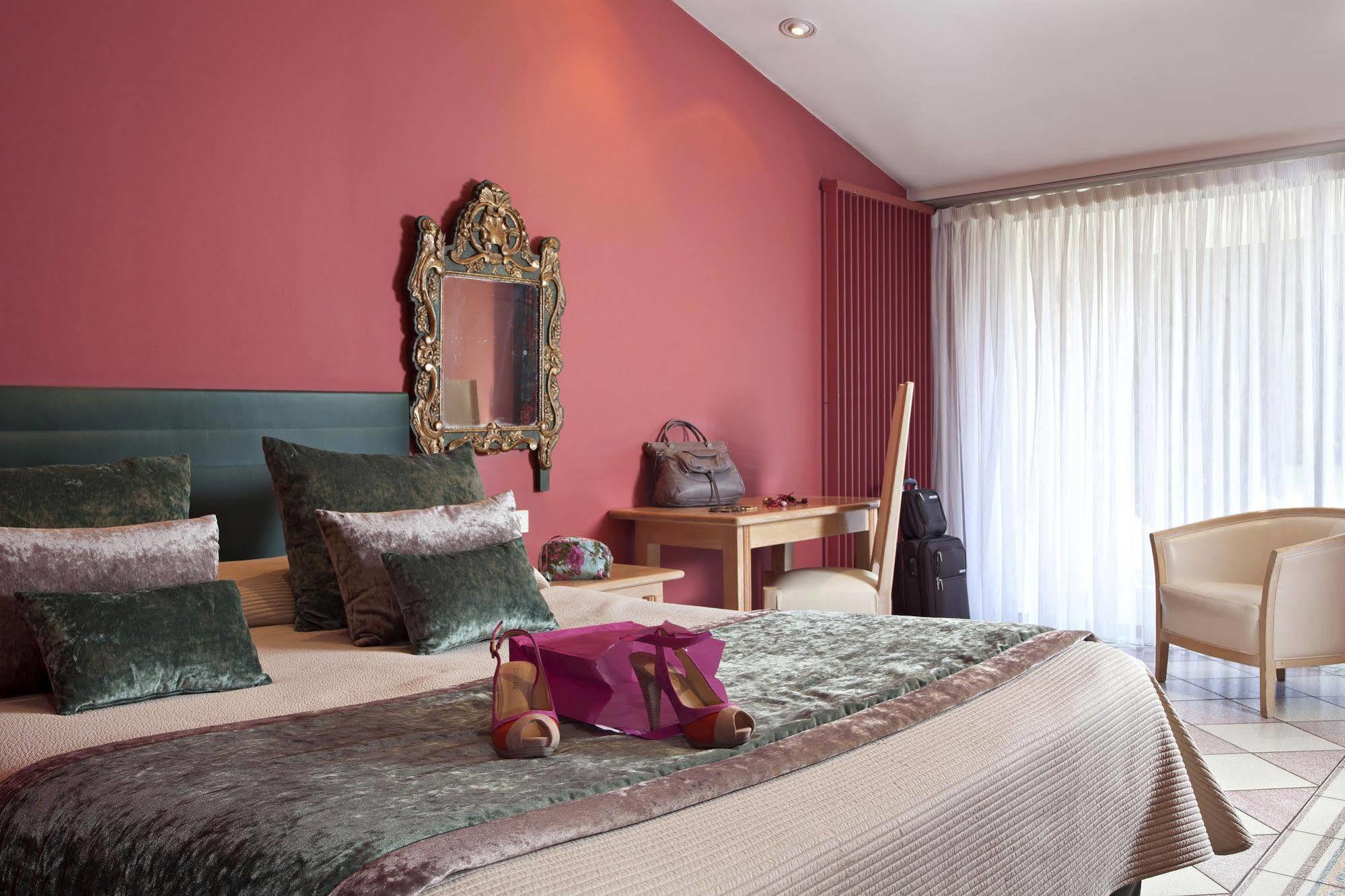 Relais Du Bois Saint Georges - Hotel De Charme Saintes Eksteriør billede